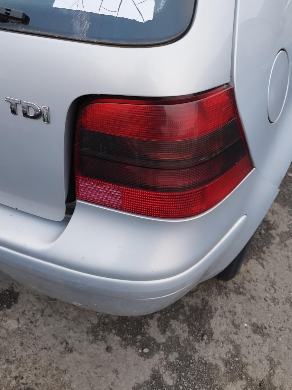 Fanale posteriore principale destro (luci) VOLKSWAGEN GOLF 4 Diésel - 1