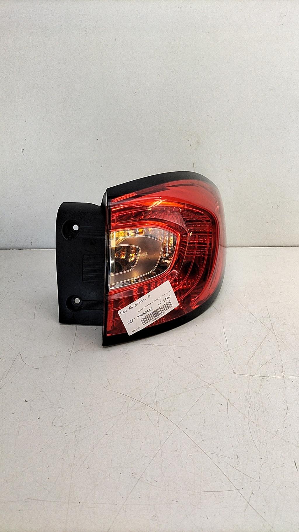 Fanale posteriore principale destro (luci) RENAULT CAPTUR 1 PHASE 1 Diésel - 1