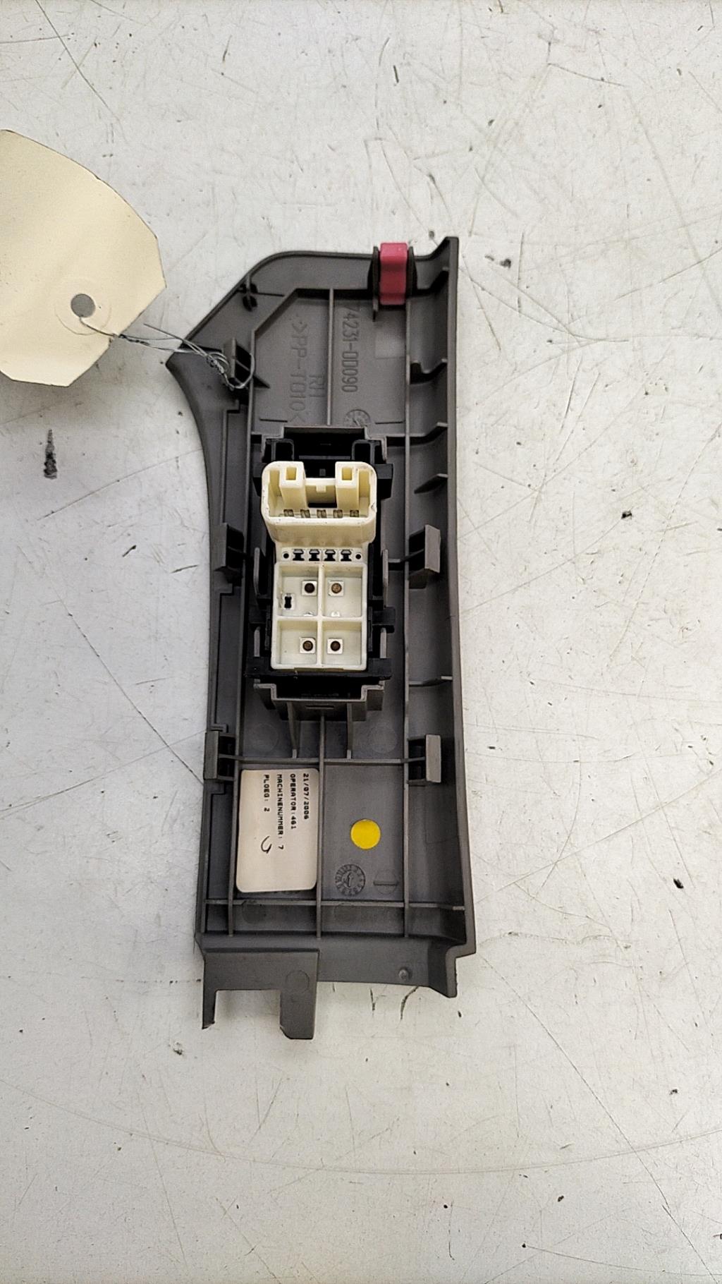 Interruttore lavacristalli anteriore destro TOYOTA YARIS 2 PHASE 1 Diésel - 1