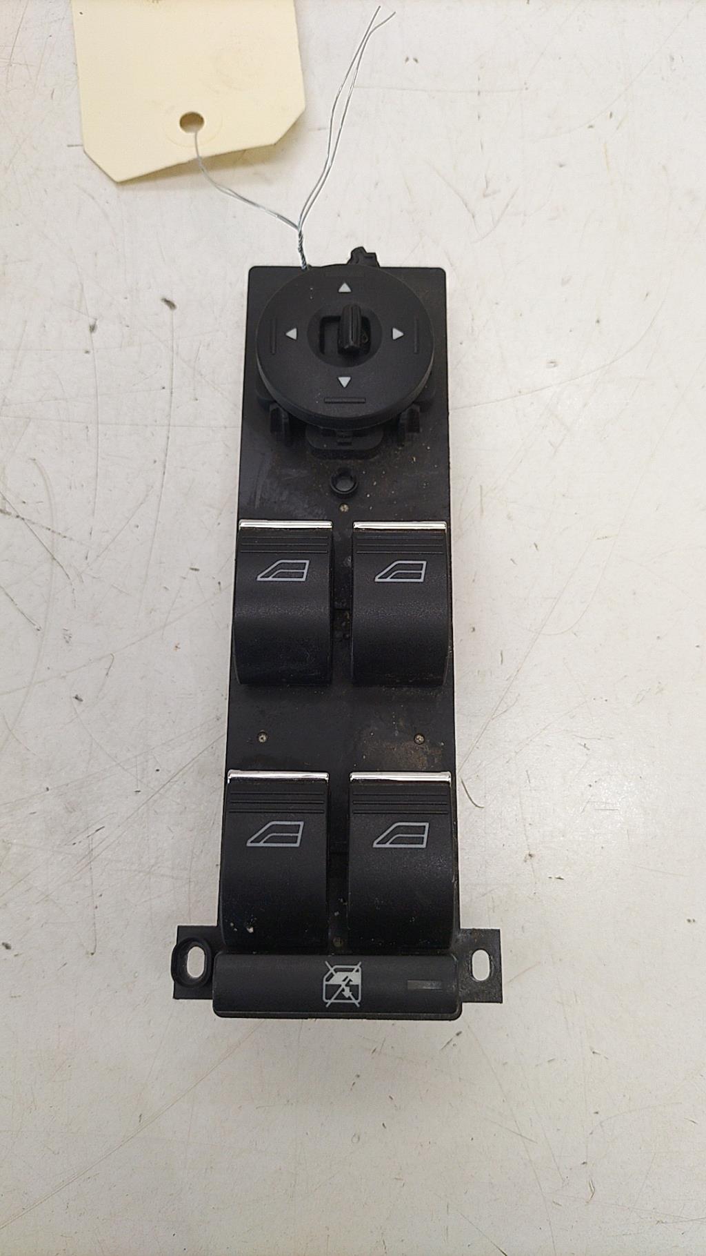 Interruttore lavacristalli anteriore sinistro FORD FOCUS 2 PHASE 2 Diésel - 1