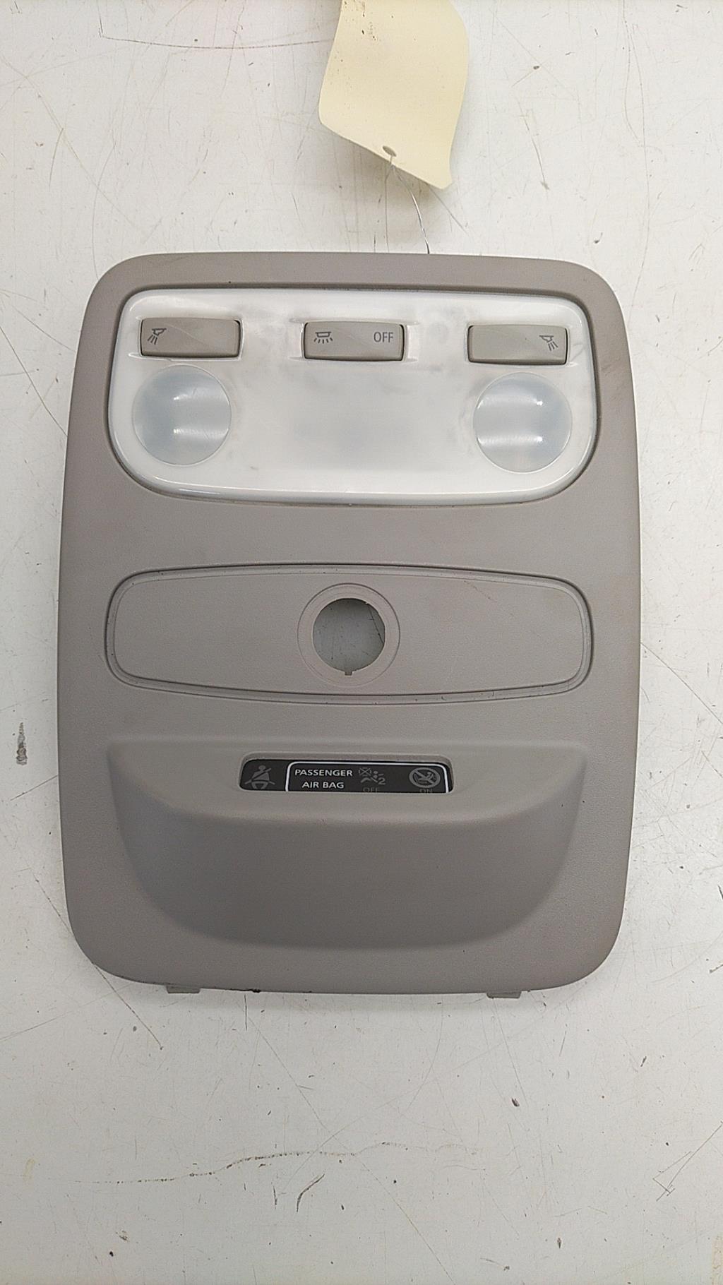 Eclairage de plafonnier RENAULT CLIO 4 PHASE 1 Diesel - 1