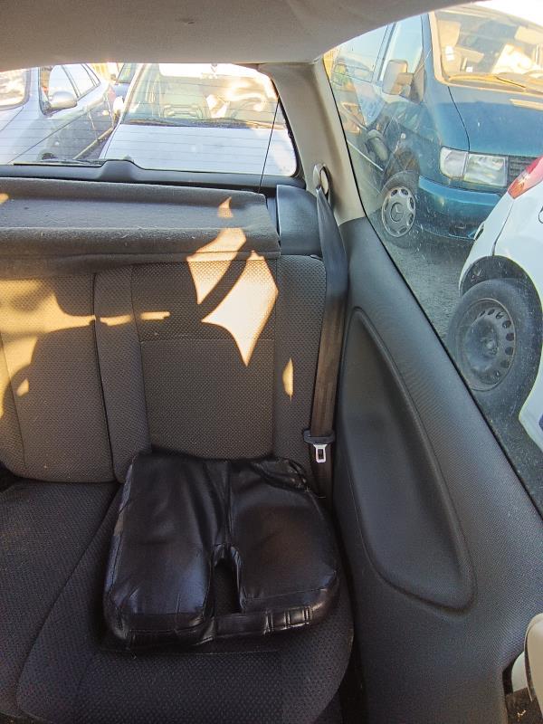 Cintura di sicurezza posteriore sinistra VOLKSWAGEN POLO 3 PHASE 2 Gasolina - 1