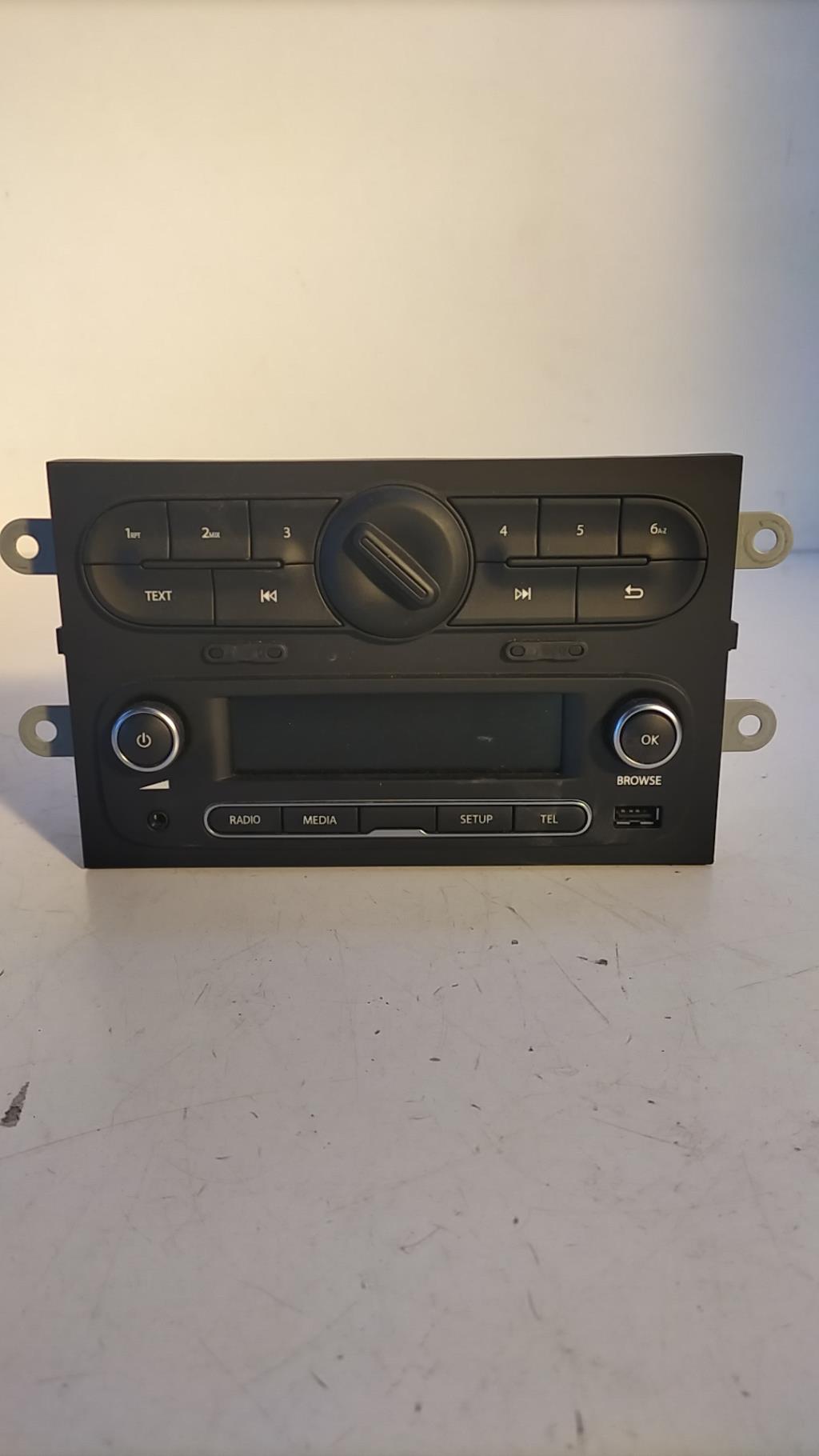 Autoradio d'origine RENAULT TWINGO 3 PHASE 1 Essence - 1
