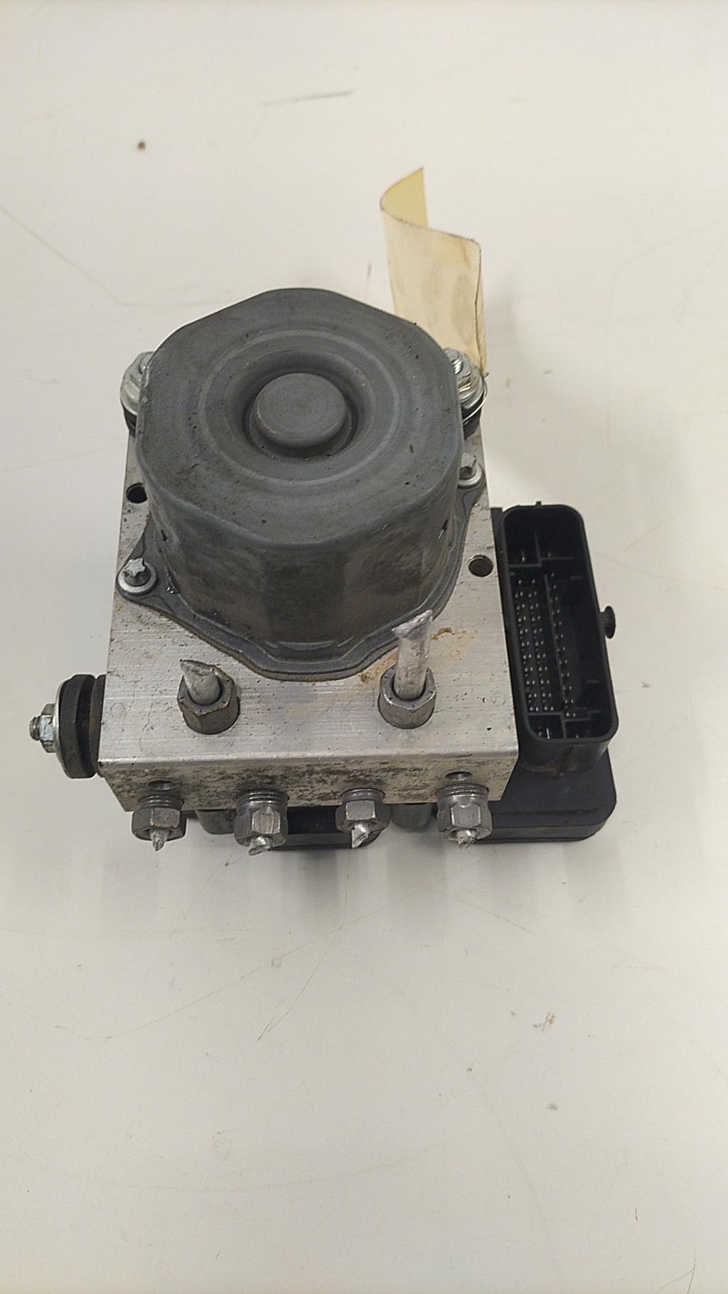 Bloc ABS (freins anti-blocage) RENAULT TWINGO 3 PHASE 1 Essence - 1