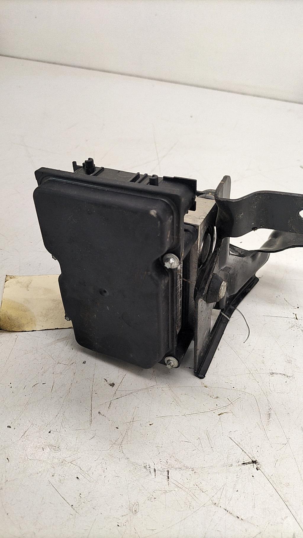 Blocco ABS (antibloccaggio freni) RENAULT CLIO 3 PHASE 1 Diésel - 1