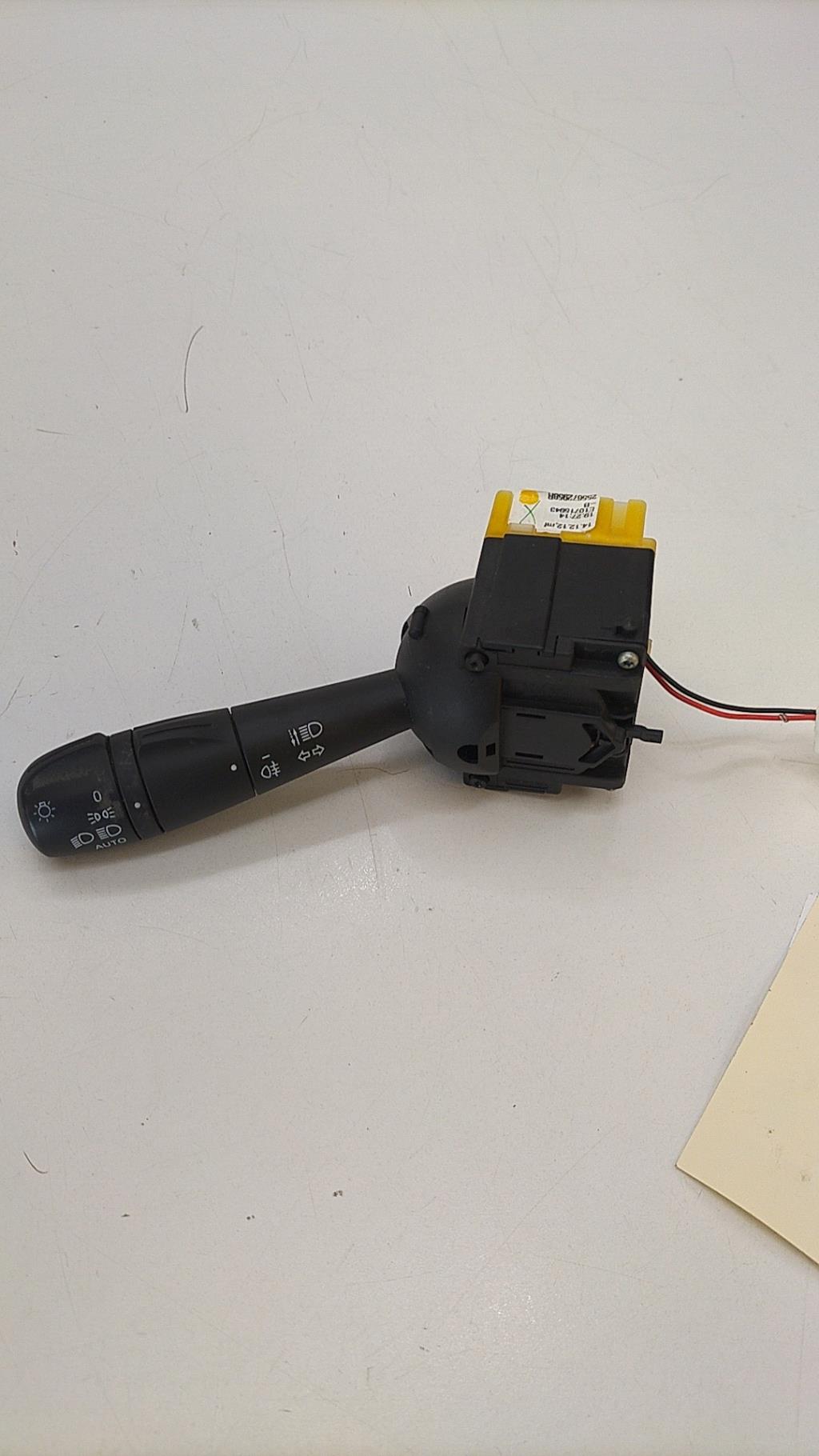 Commodo phare RENAULT CLIO 4 PHASE 1 Essence - 1