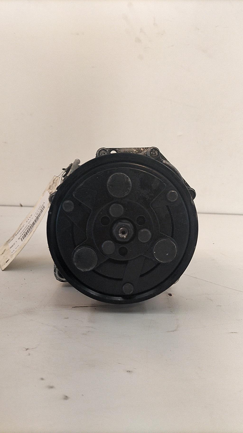 Compressore clima VOLKSWAGEN GOLF 4 Diésel - 1