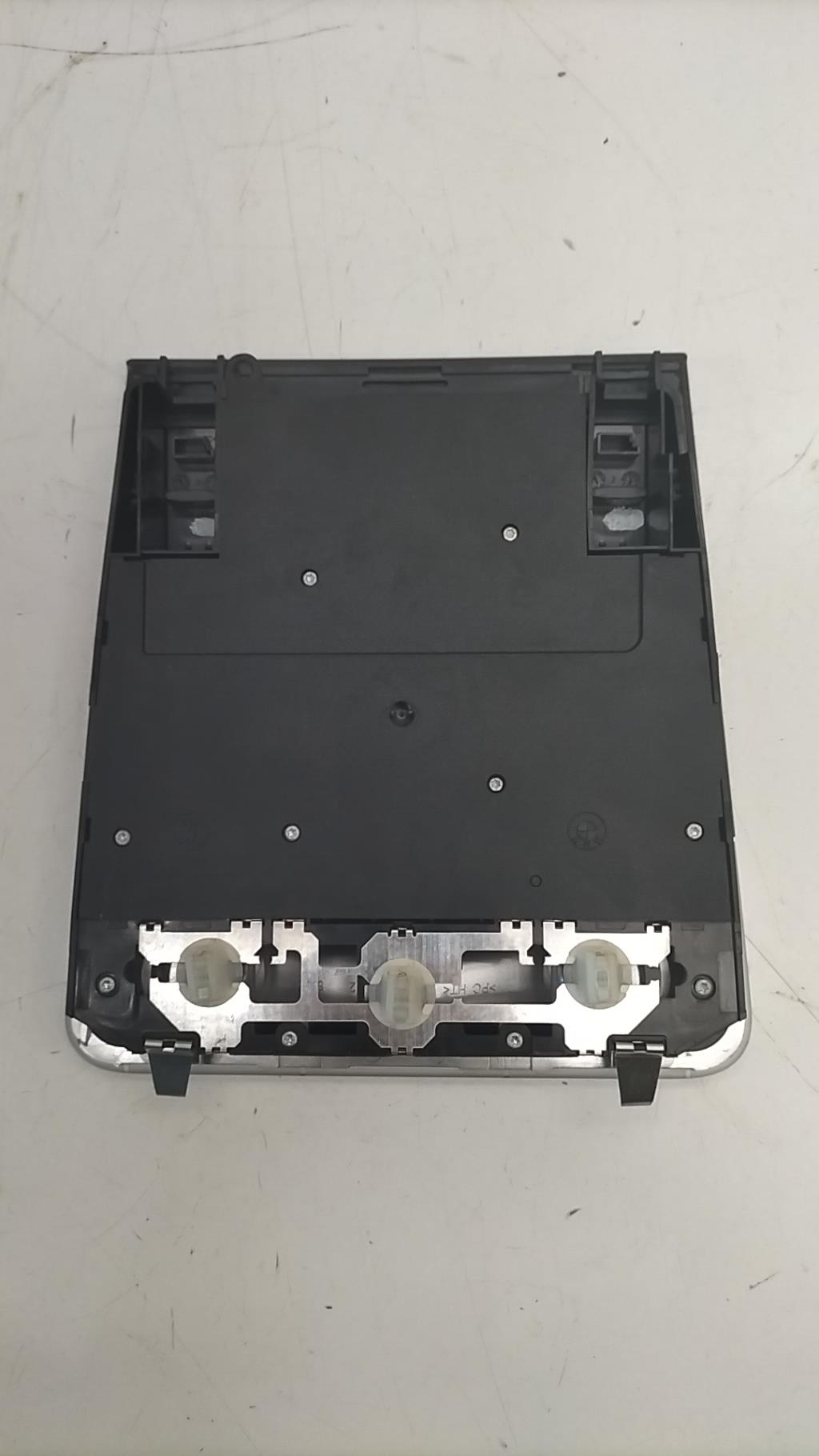 Eclairage de plafonnier BMW SERIE 1 E87 PHASE 2 Diesel - 1