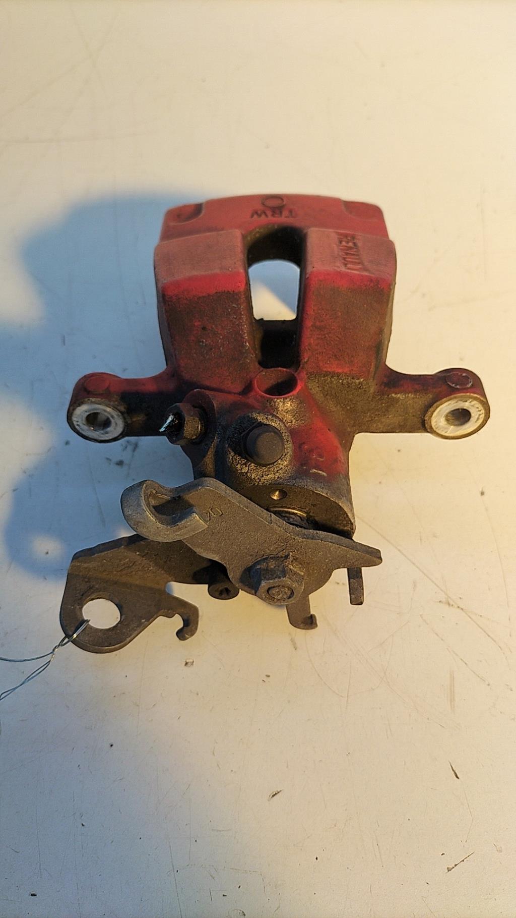 Pinza freni posteriore destra RENAULT CLIO 4 PHASE 1 Gasolina - 1