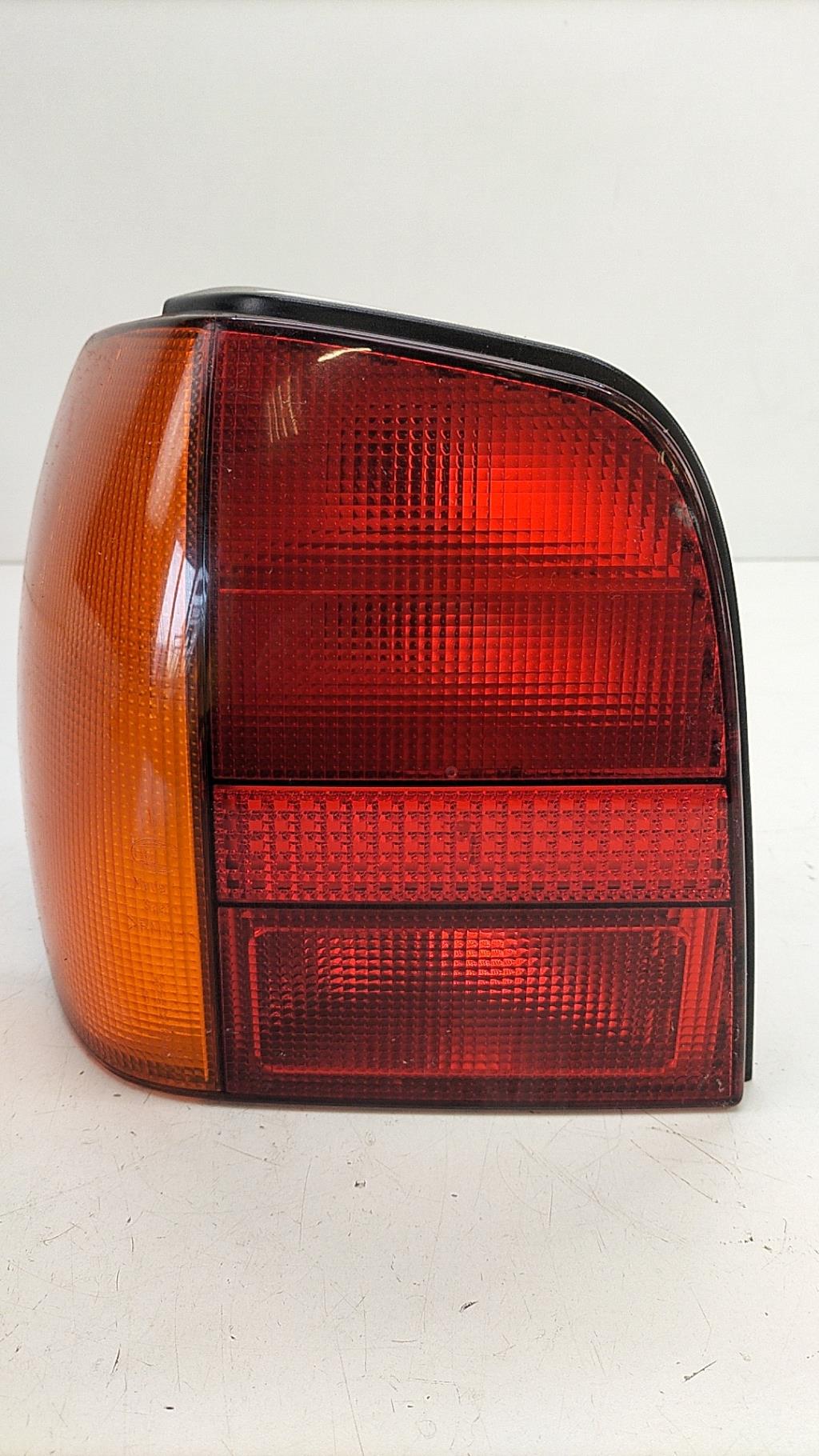 Fanale posteriore principale sinistro (luci) VOLKSWAGEN POLO 3 PHASE 1 Gasolina - 1