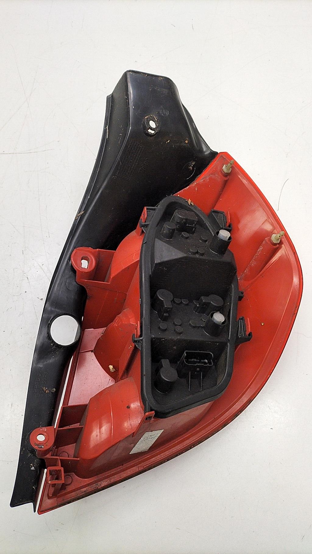 Fanale posteriore principale sinistro (luci) RENAULT CLIO 3 PHASE 1 Diésel - 1