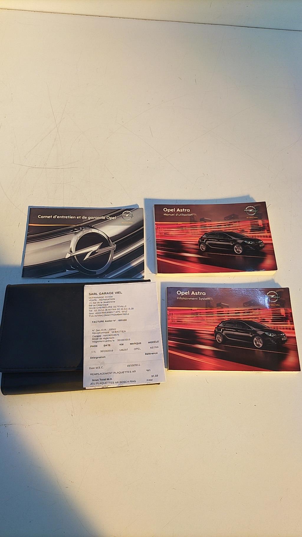 Manuale di istruzioni OPEL ASTRA J SPORTS TOURER PHASE 1 BREAK Diésel - 1