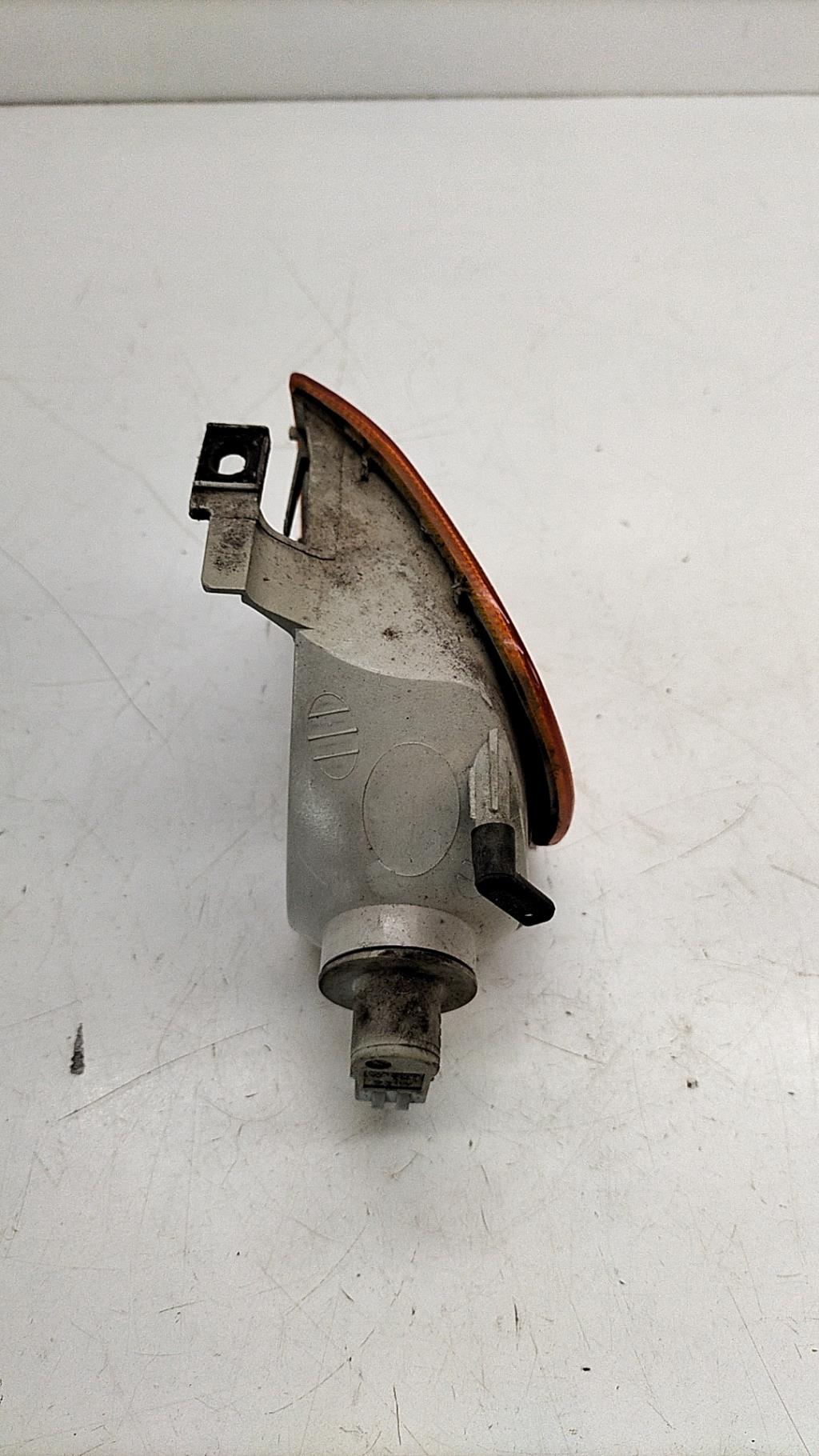 Gruppo ottico anteriore secondario destro (luci)(freccia) VOLKSWAGEN POLO 3 PHASE 1 Gasolina - 1
