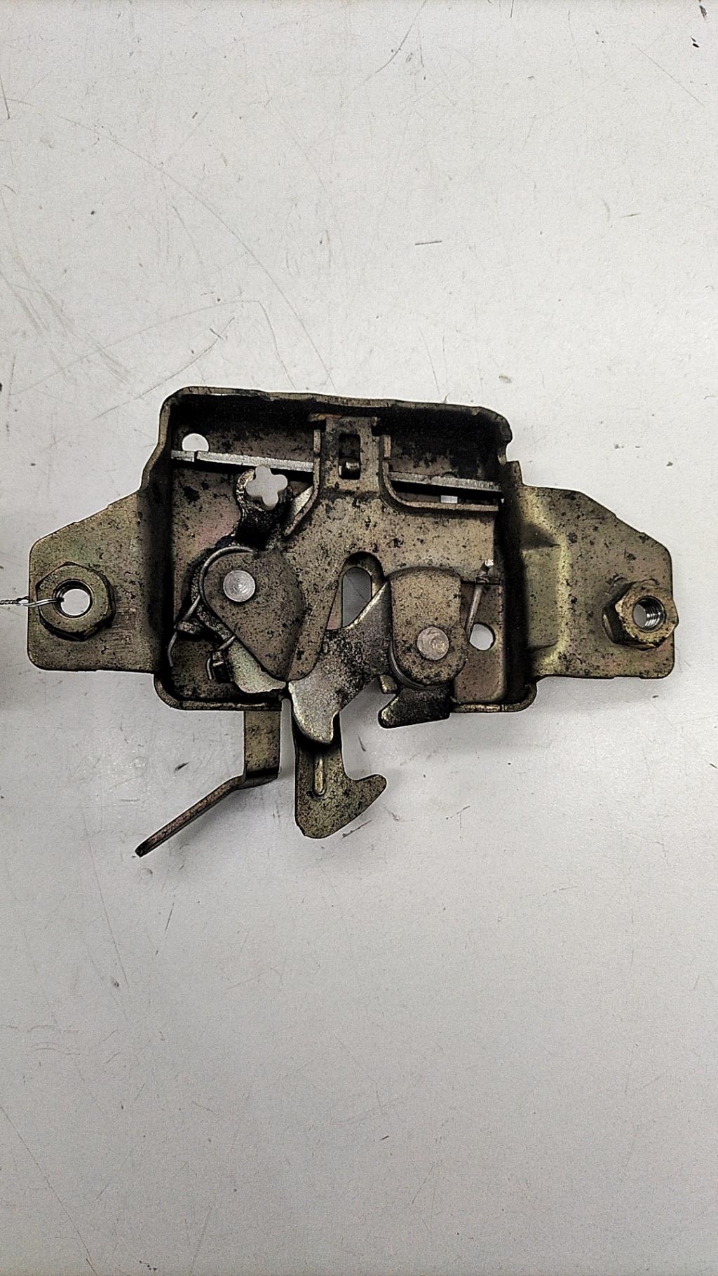 Poignee d'ouverture de capot RENAULT CLIO 3 PHASE 1 Diesel - 1