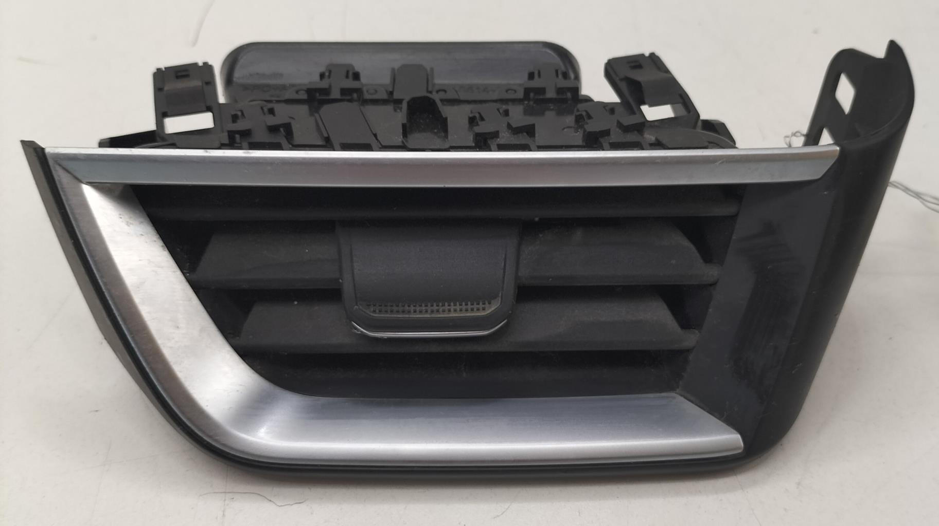Bocchetta aerazione cruscotto anteriore destra RENAULT CLIO 5 PHASE 1 Diésel - 1