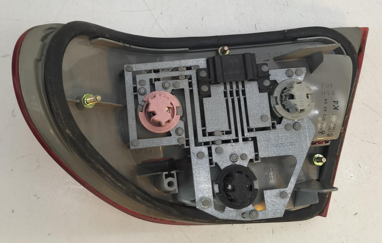 Fanale posteriore principale destro (luci) MERCEDES CLASSE E 210 PHASE 1 Diésel - 1