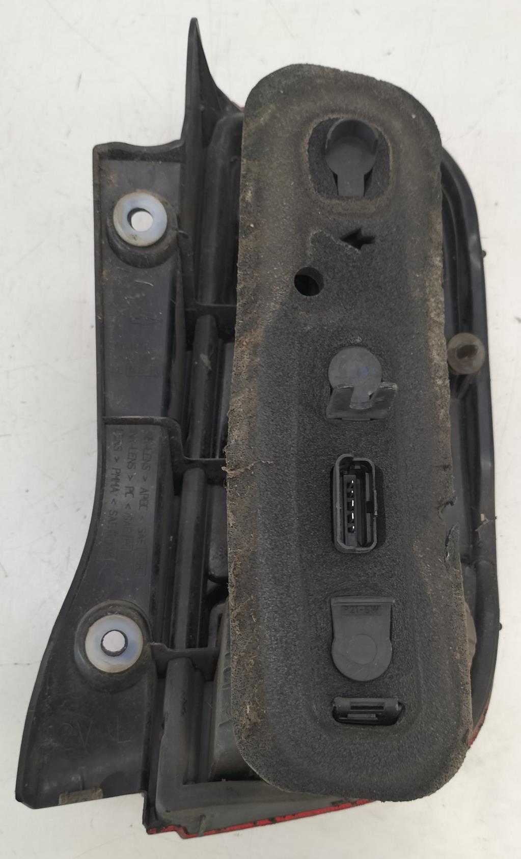 Fanale posteriore principale sinistro (luci) NISSAN MICRA 3 PHASE 1 Diésel - 1