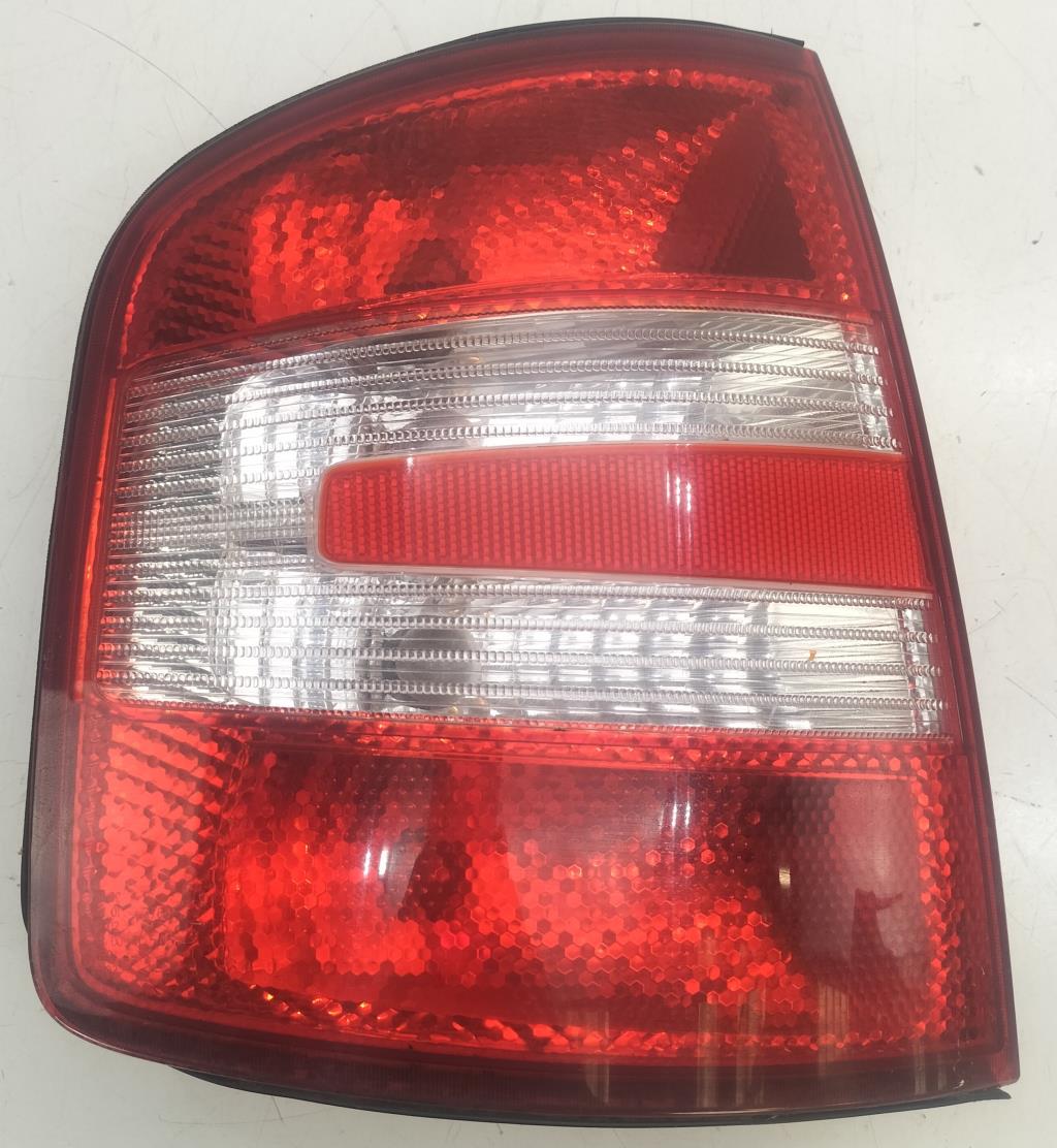 Fanale posteriore principale sinistro (luci) SKODA FABIA 1 PHASE 2 BREAK Diésel - 1