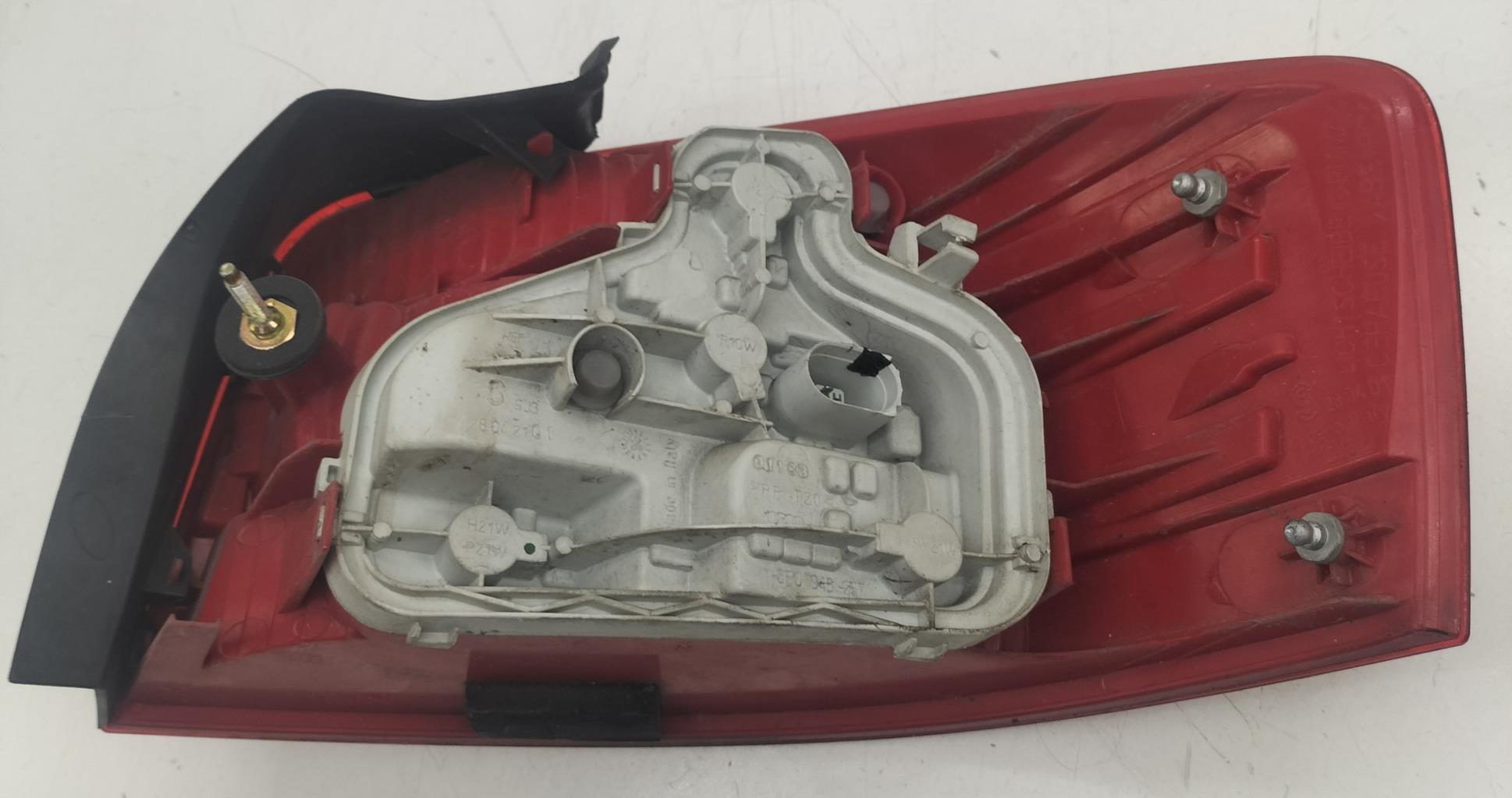 Fanale posteriore principale sinistro (luci) AUDI A3 2 PHASE 1 Gasolina - 1