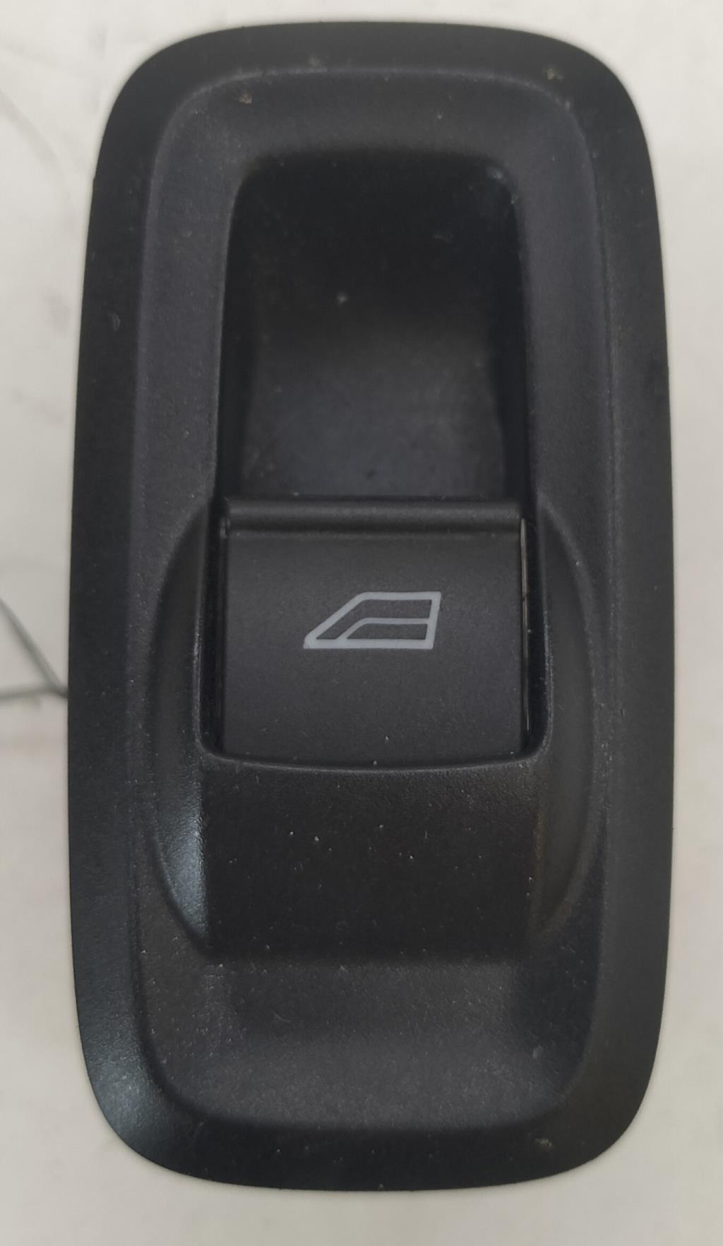 Interruttore lavacristalli anteriore destro FORD FIESTA 6 PHASE 1 Gasolina - 1