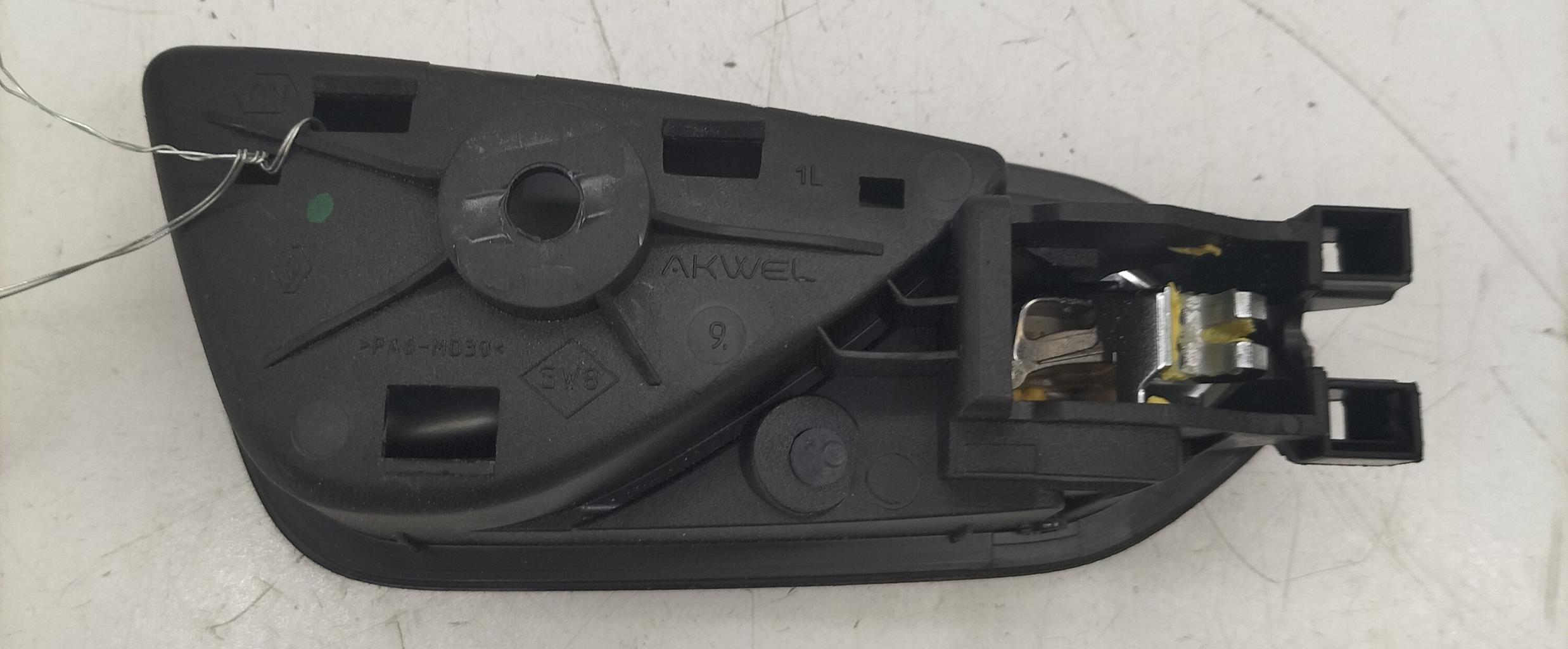 Maniglia interna anteriore sinistra RENAULT CLIO 5 PHASE 1 Diésel - 1