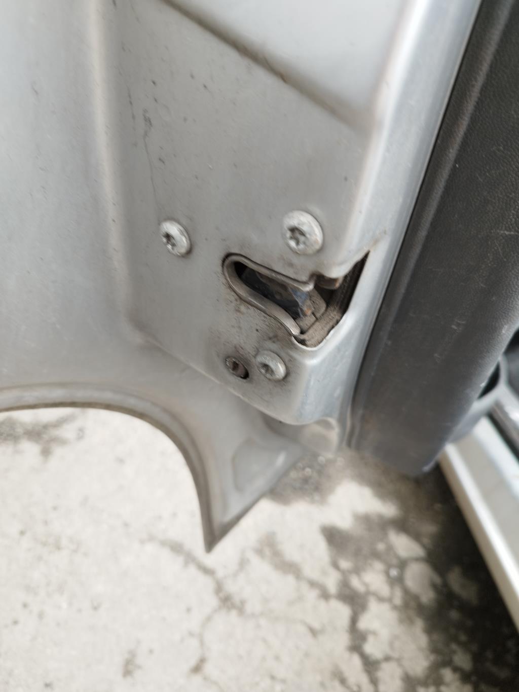 Serratura posteriore sinistra OPEL CORSA C PHASE 1 Gasolina - 1