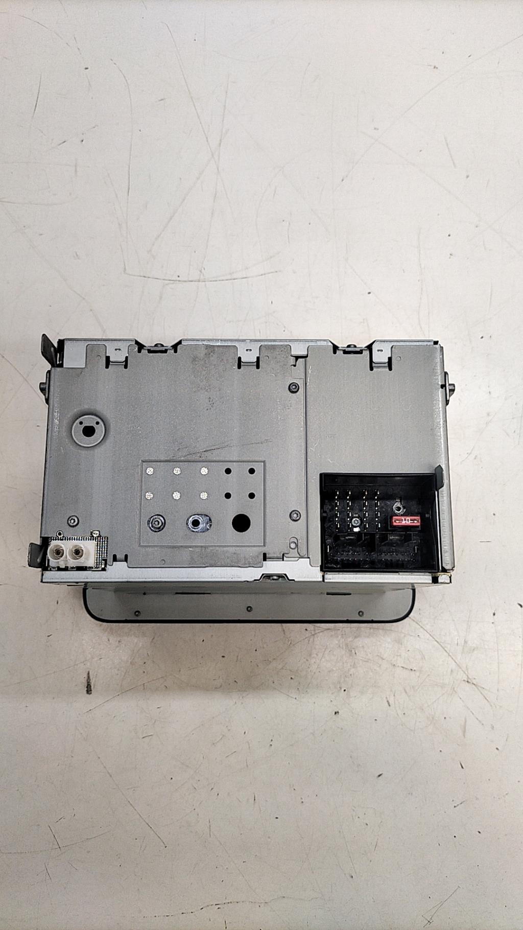 Autoradio VOLKSWAGEN GOLF PLUS PHASE 1 Diesel - 1