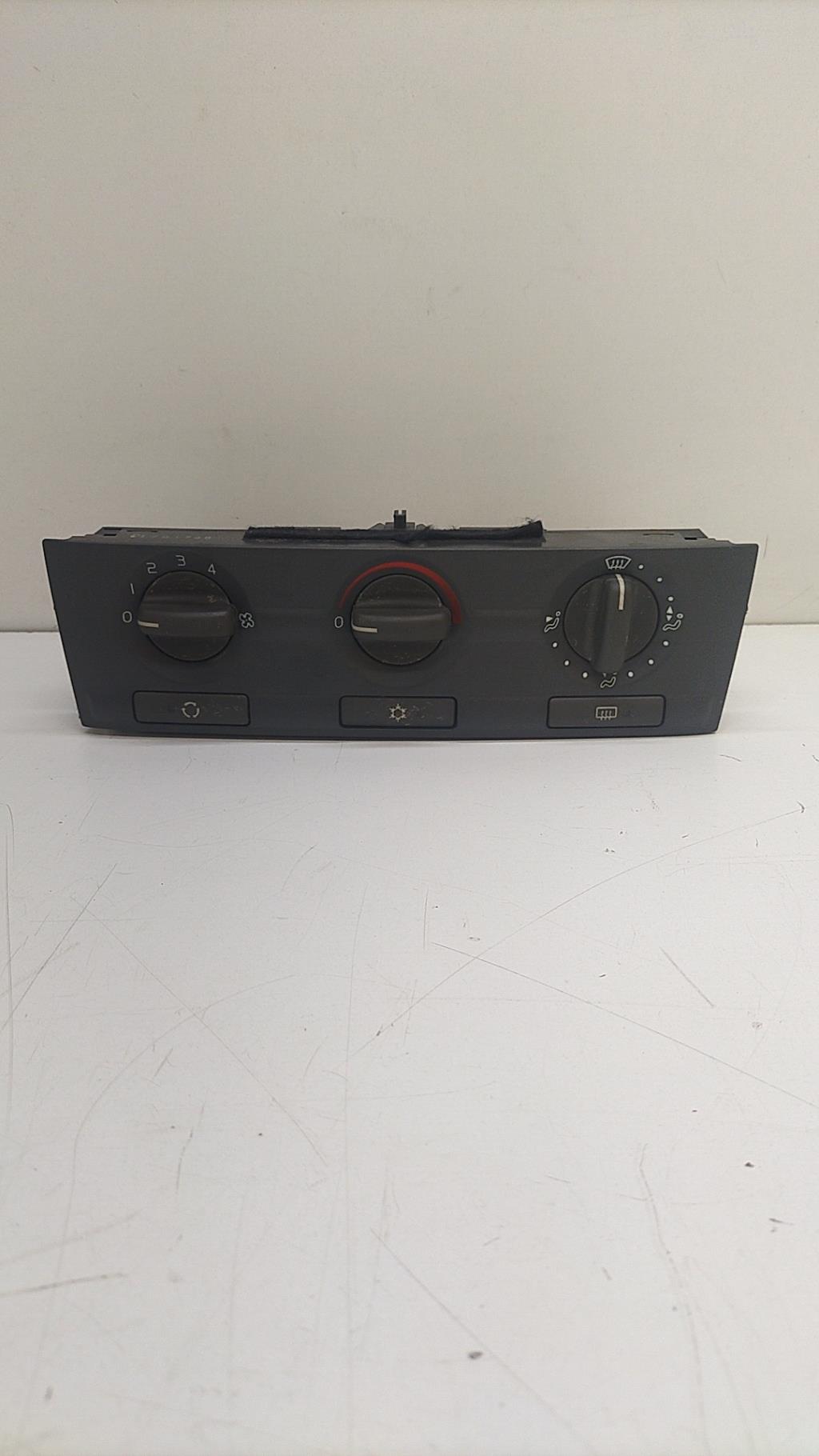 Commande chauffage VOLVO S 40 1 PHASE 1 Essence - 1