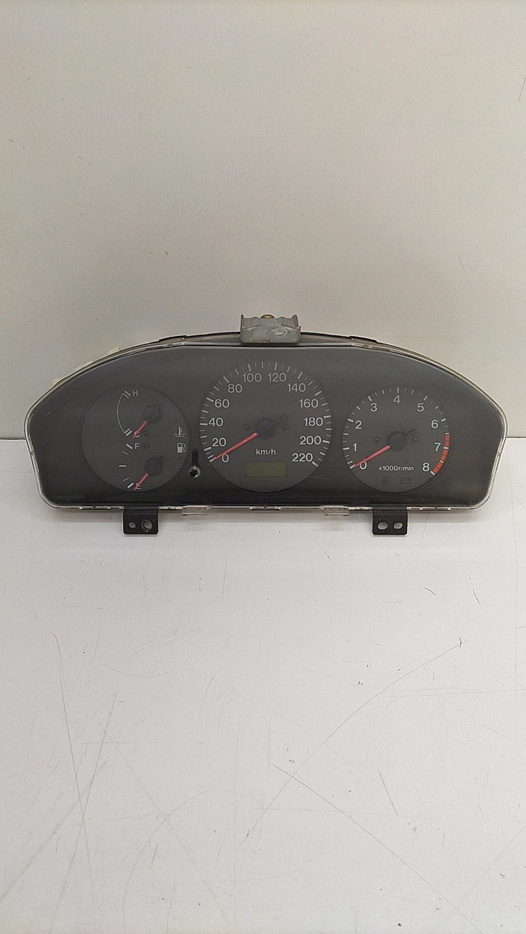 Compteur MAZDA 323 6 Essence - 1
