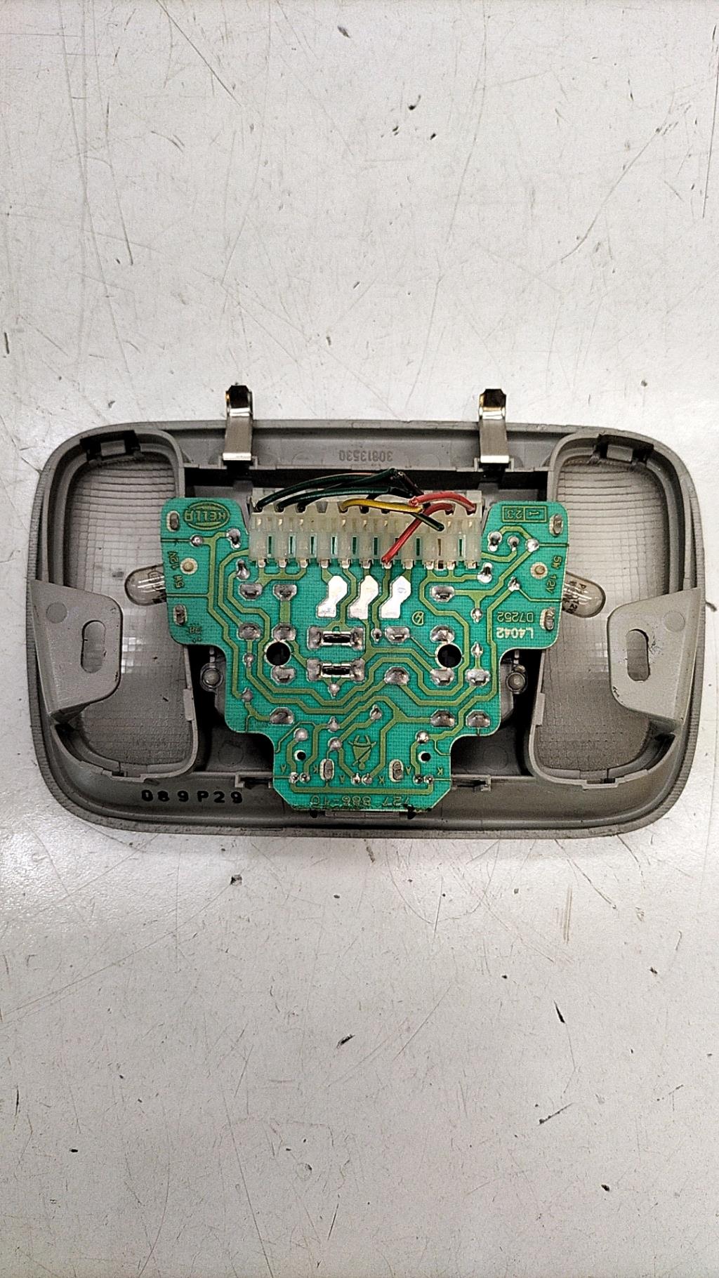 Luce di cortesia VOLVO S 40 1 PHASE 1 Gasolina - 1