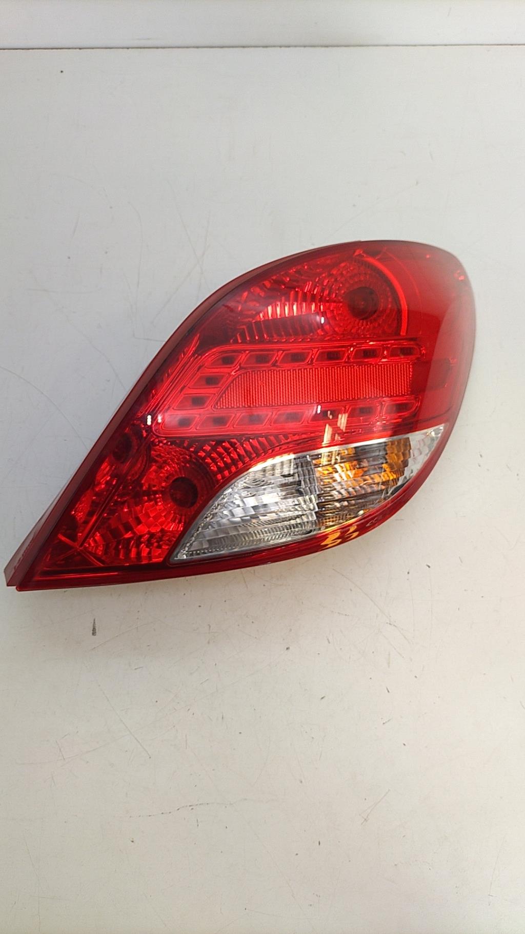 Fanale posteriore principale destro (luci) PEUGEOT 207 PHASE 1 Gasolina - 1