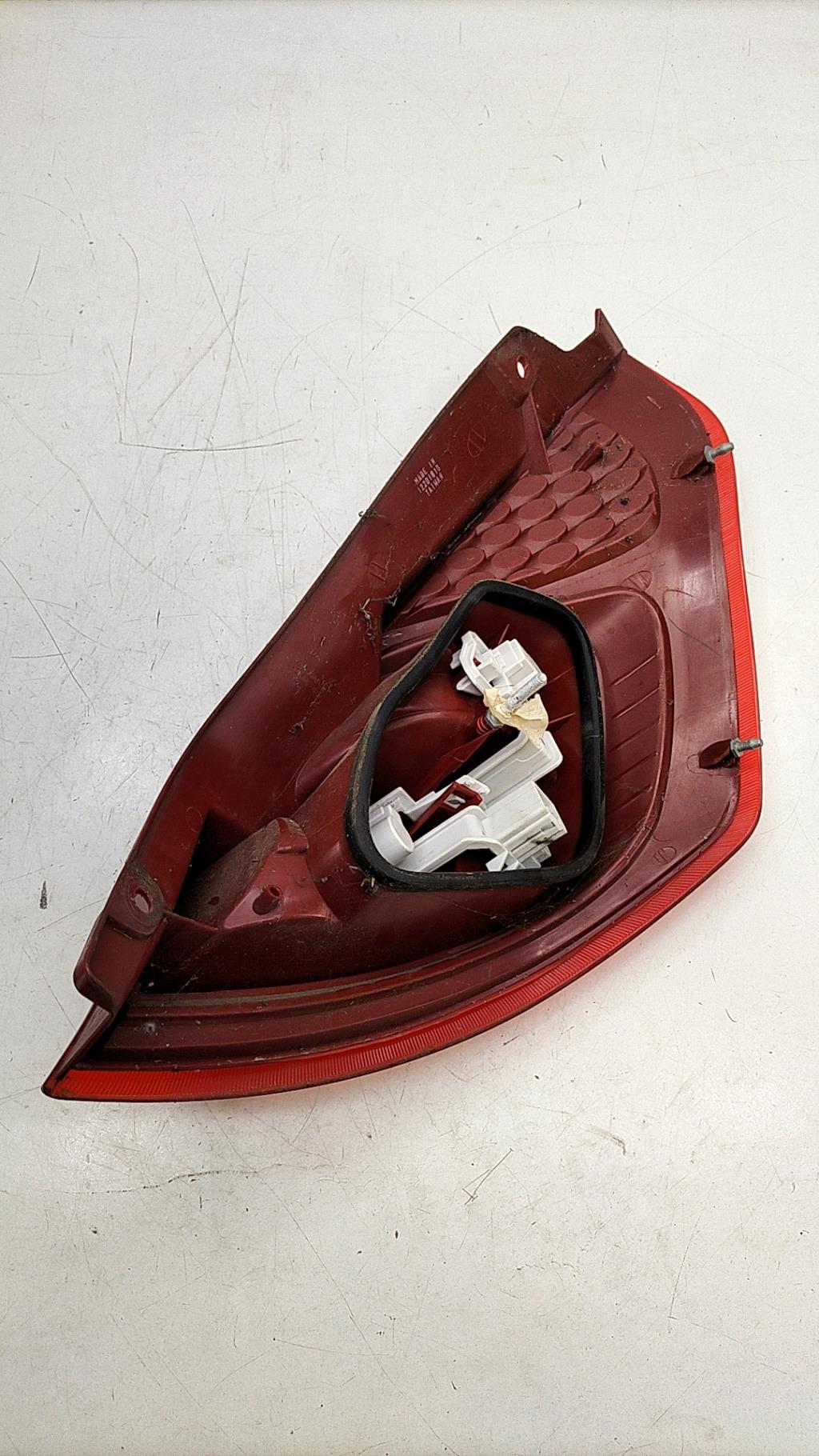 Fanale posteriore principale sinistro (luci) FORD FIESTA 6 PHASE 1 Diésel - 1