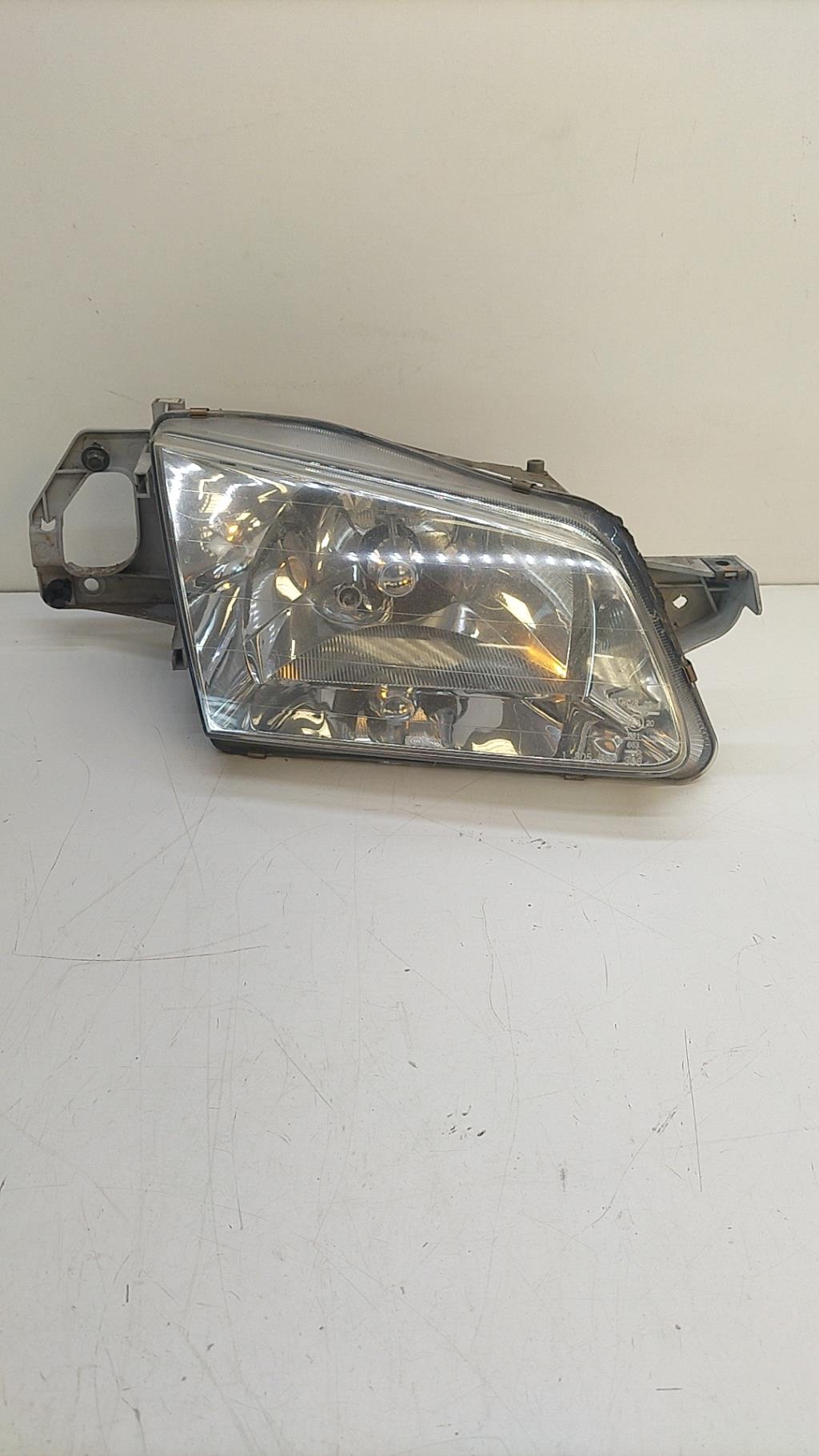 Gruppo ottico anteriore principale destro (luci)(faro) MAZDA 323 6 Gasolina - 1