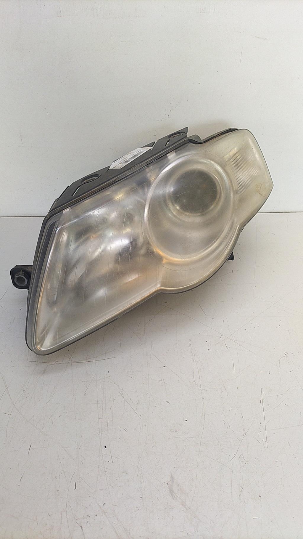 Gruppo ottico anteriore principale sinistro (luci)(faro) VOLKSWAGEN PASSAT 5 BREAK Diésel - 1