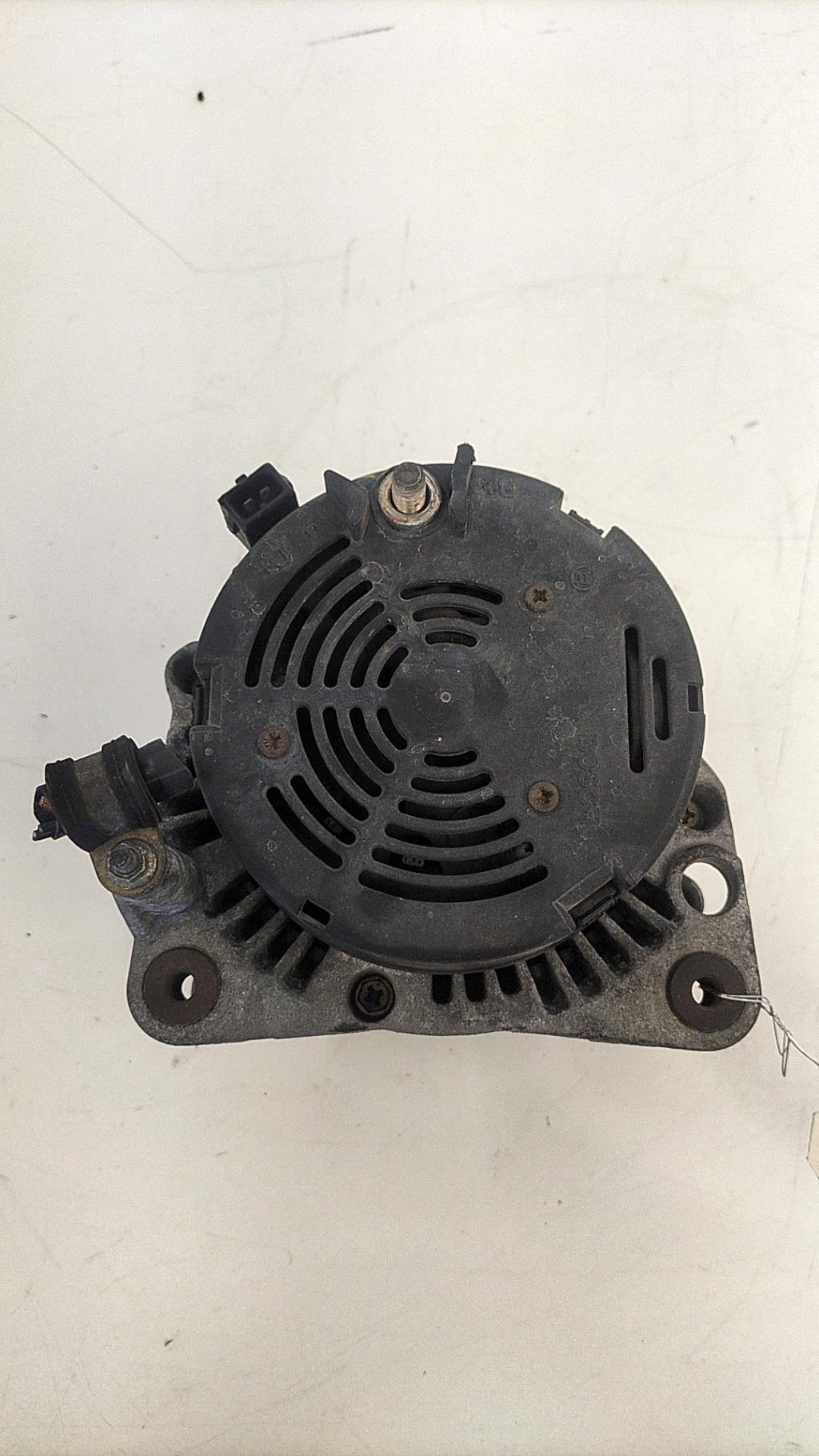 Alternatore VOLKSWAGEN PASSAT 3 PHASE 2 BREAK Diésel - 1