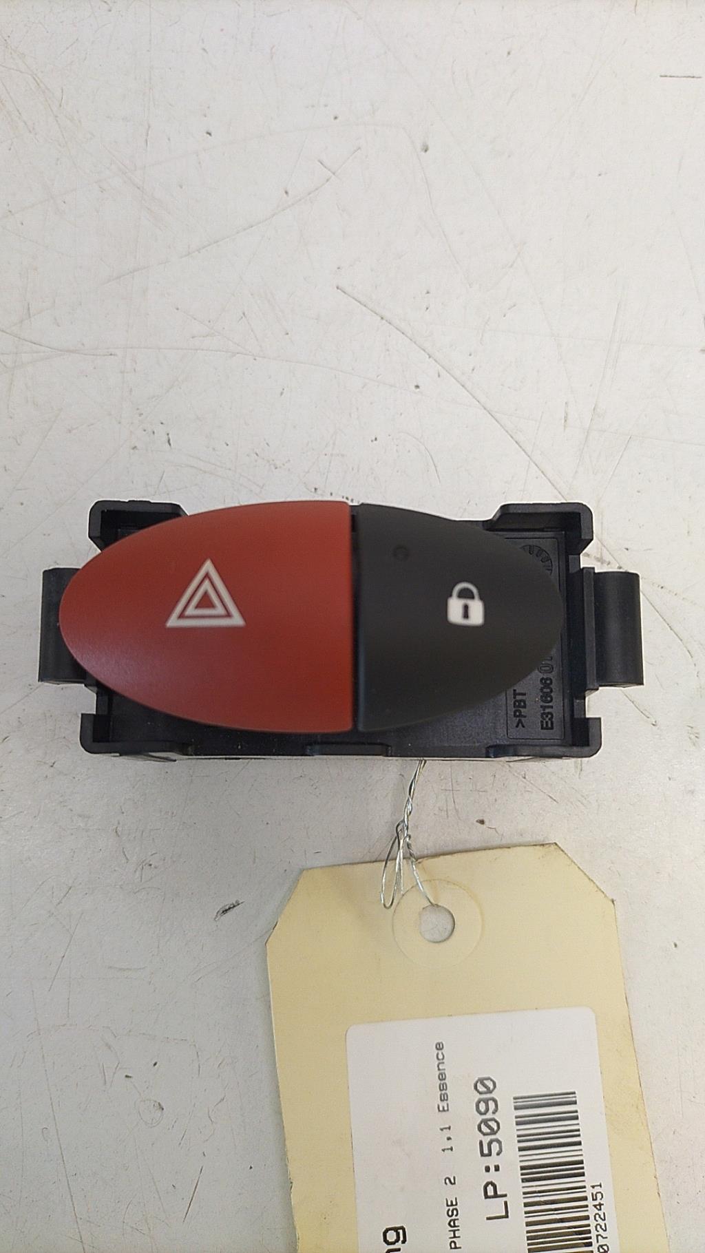 Bouton de warning RENAULT TWINGO 2 PHASE 2 Essence - 1