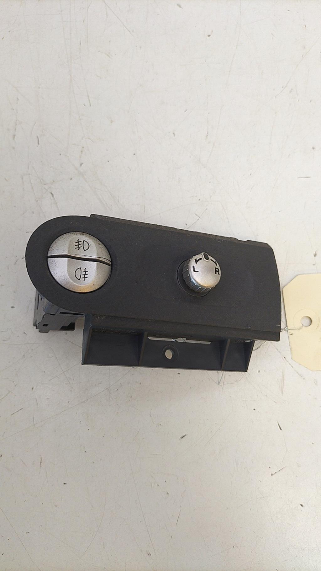 Commande retroviseurs MITSUBISHI COLT 6 PHASE 1 Diesel - 1