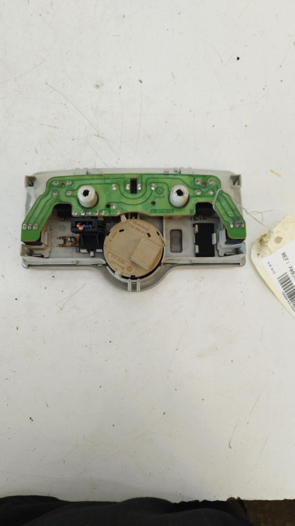 Eclairage de plafonnier VOLKSWAGEN BORA Diesel - 1