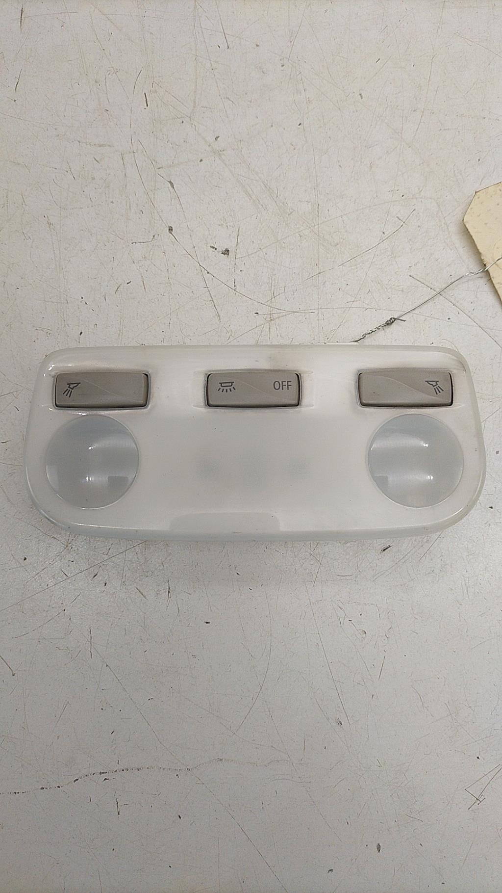 Eclairage de plafonnier RENAULT MEGANE 3 PHASE 1 Diesel - 1