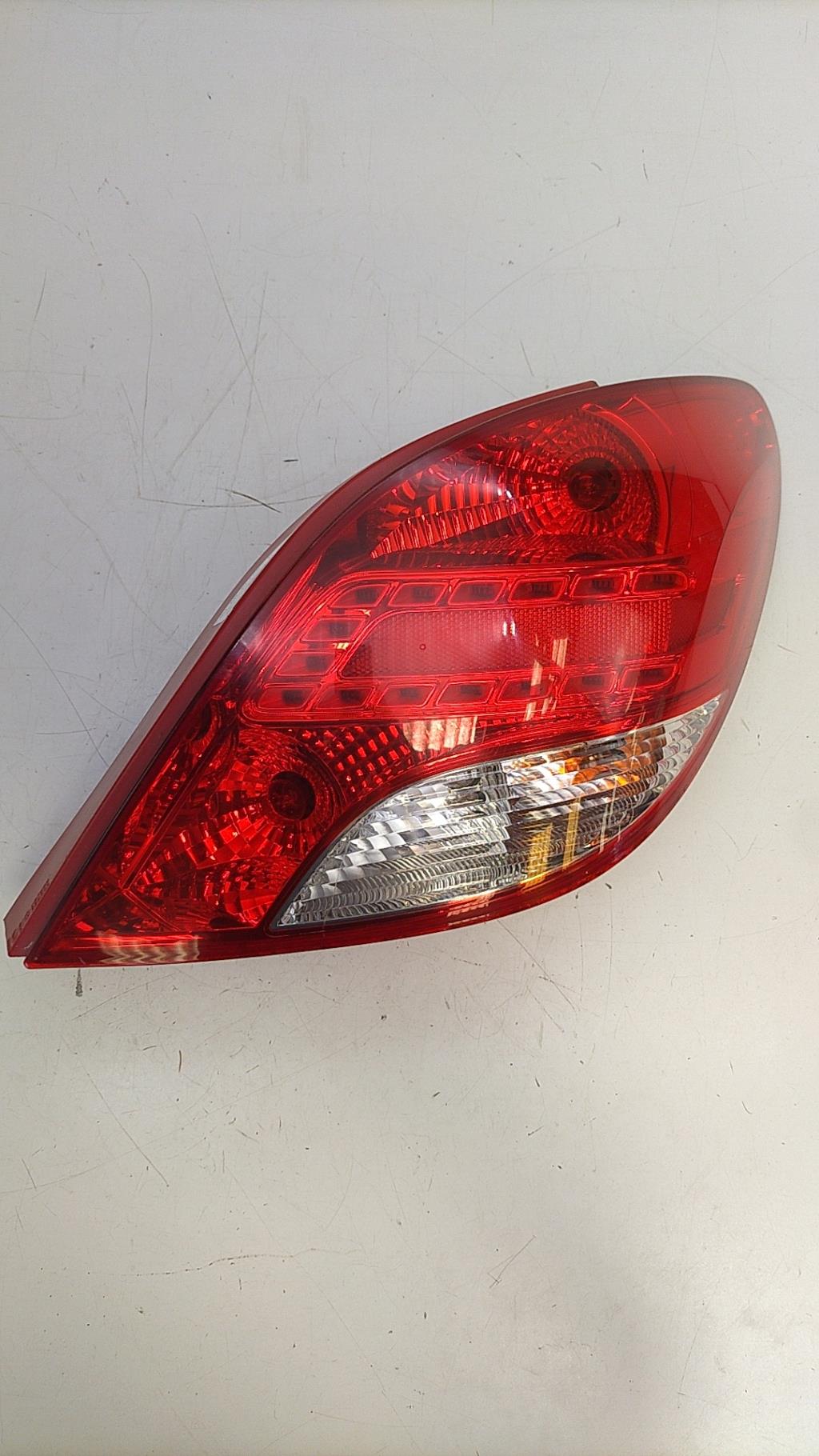 Fanale posteriore principale destro (luci) PEUGEOT 207 PHASE 2 Diésel - 1