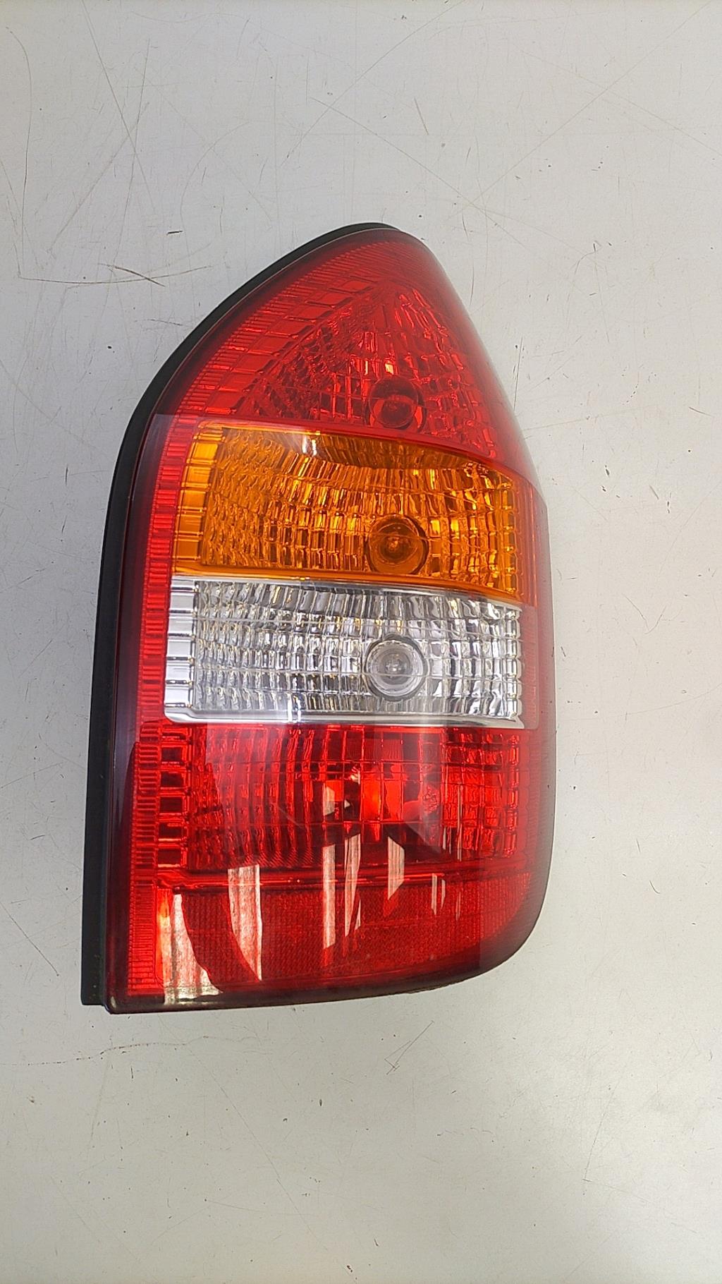 Fanale posteriore principale destro (luci) OPEL ZAFIRA A PHASE 1 Gasolina - 1