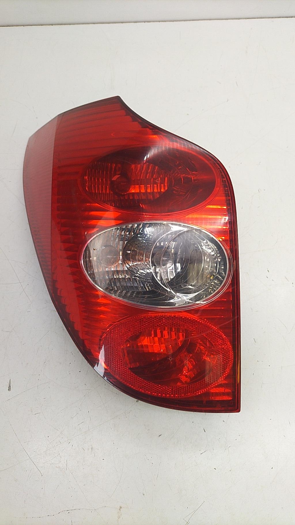Fanale posteriore principale sinistro (luci) RENAULT LAGUNA 2 PHASE 2 BREAK Diésel - 1