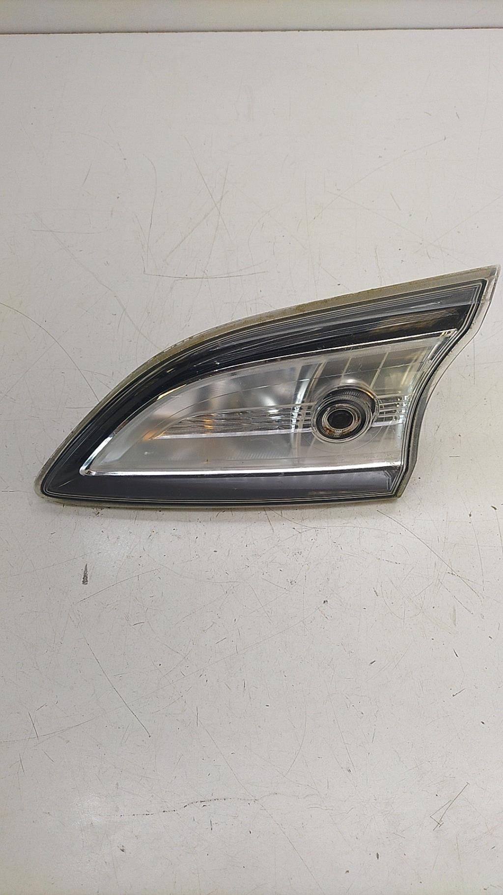 Feu arriere secondaire droit (feux) MAZDA 3 2 PHASE 1 Diesel - 1
