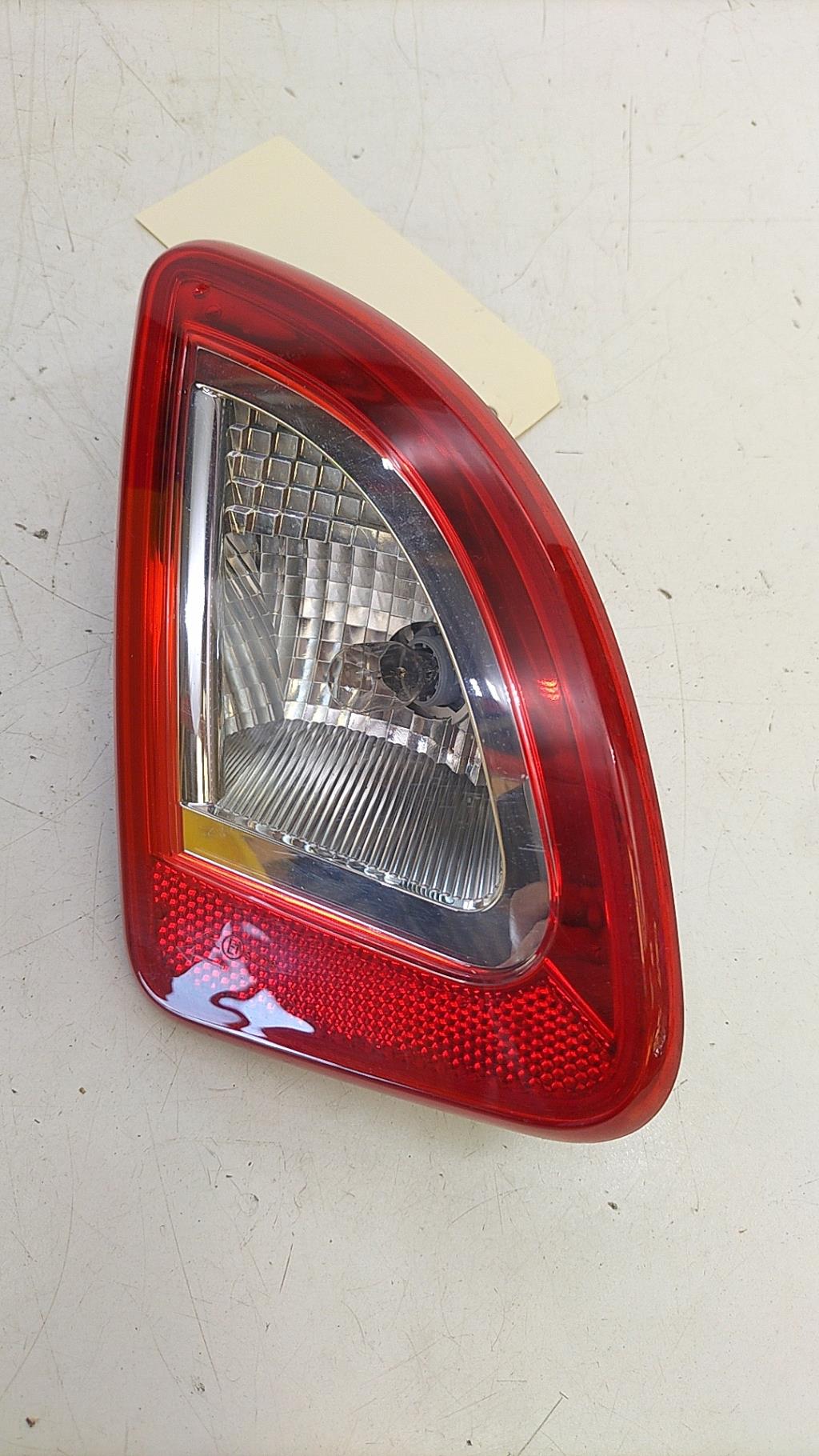 Feu arriere secondaire gauche (feux) RENAULT TWINGO 2 PHASE 2 Essence - 1