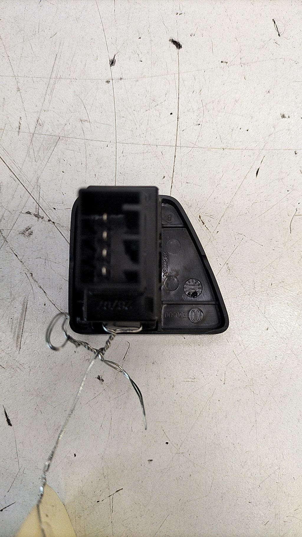 Interruttore lavacristalli anteriore destro FIAT 500 2 PHASE 1 Gasolina - 1