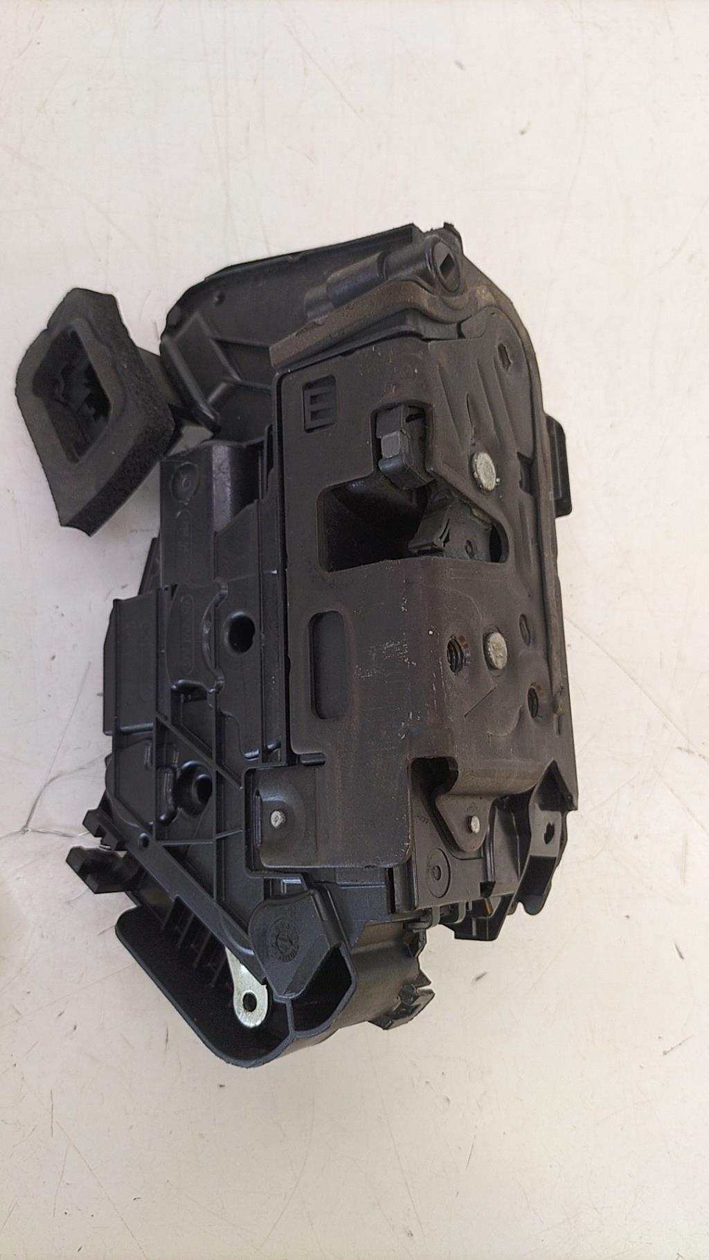 Serrure avant droit VOLKSWAGEN GOLF 7 PHASE 2 Essence - 1