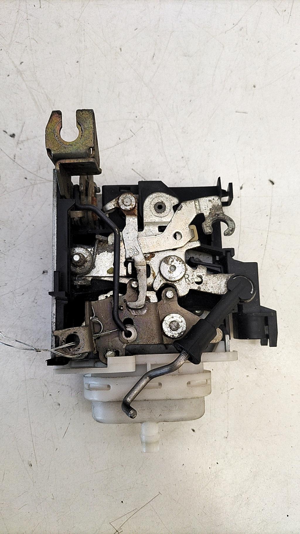 Serratura anteriore destra AUDI A3 1 PHASE 1 Gasolina - 1