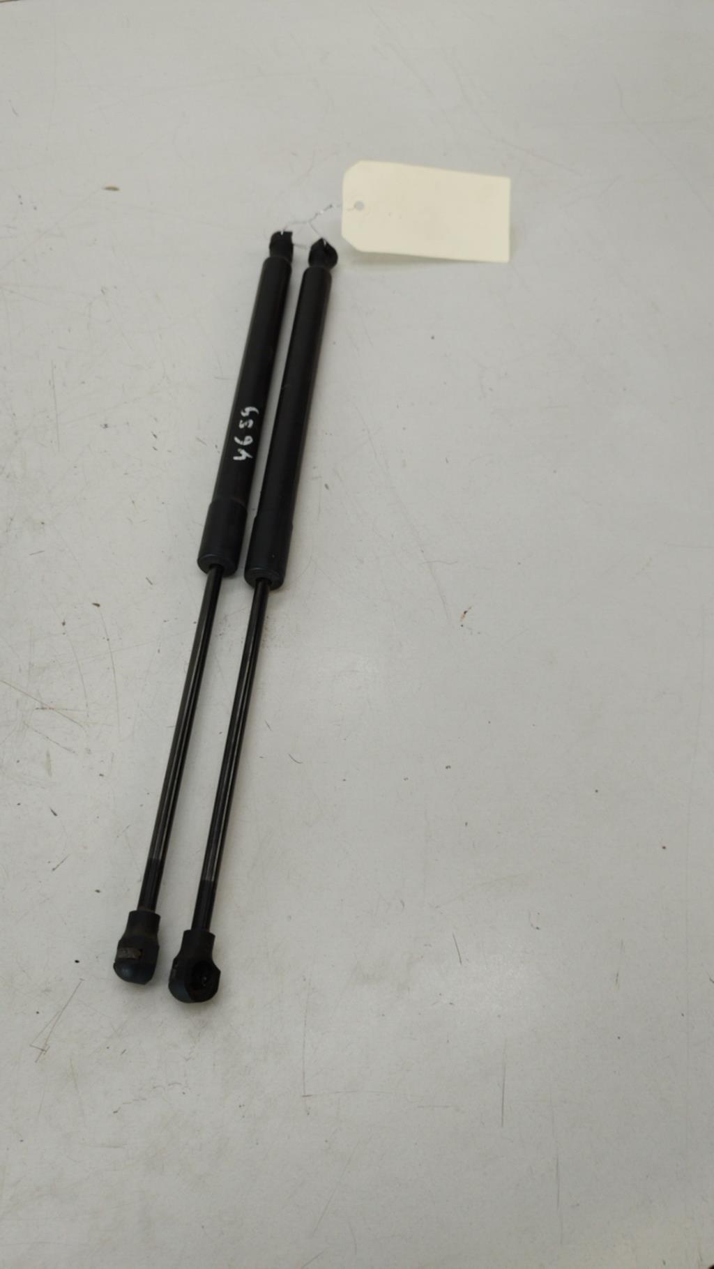 Verin de coffre RENAULT CLIO 4 PHASE 1 Diesel - 1