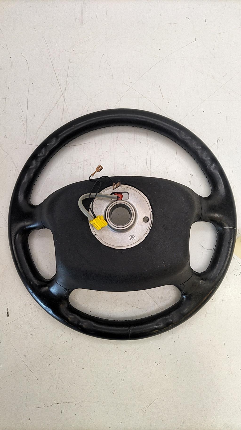 Volant AUDI A3 1 PHASE 1 Essence - 1