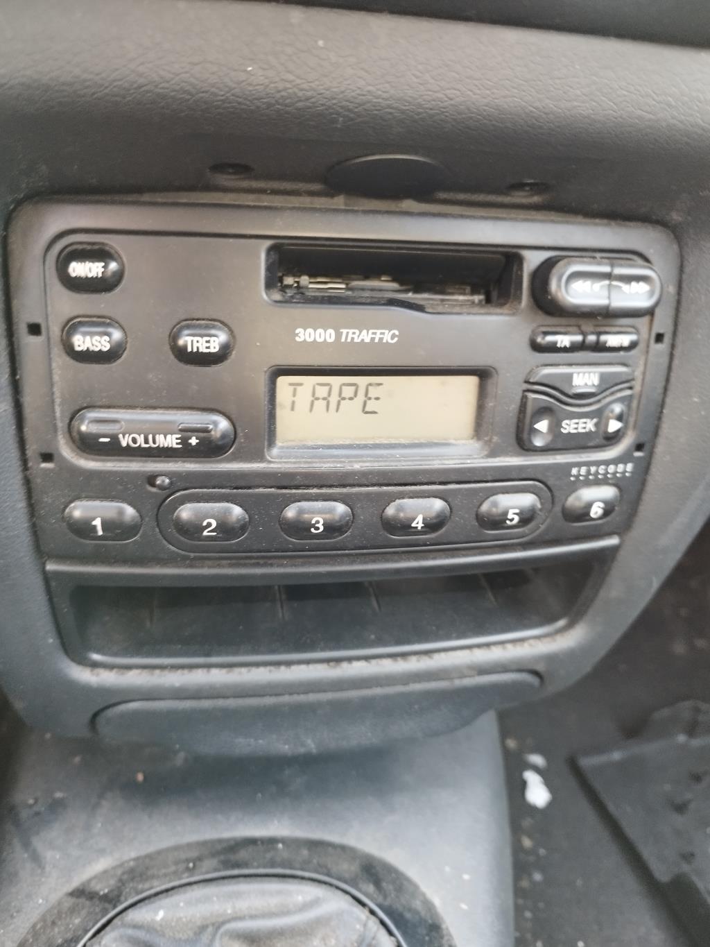 Autoradio originale FORD ESCORT 6 Diésel - 1